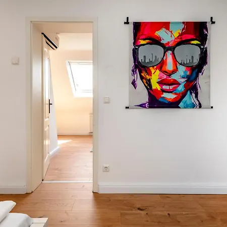 Kurzzeitglueck 24h Self Check-in E04 Апартаменты *