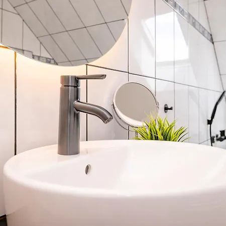 Kurzzeitglueck 24h Self Check-in E04 Эссен