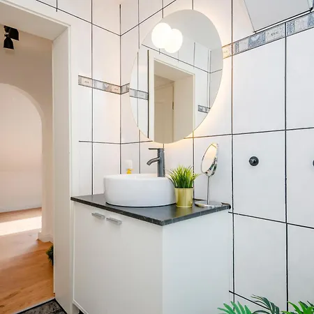 Kurzzeitglueck 24h Self Check-in E04 Апартаменты Эссен